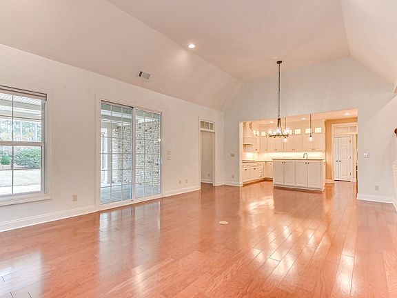 3rd image of 143 Pinyon Pine Loop