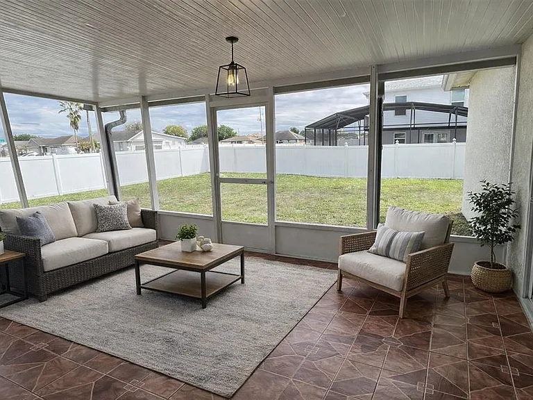 485 Martigues Dr — Photo 30