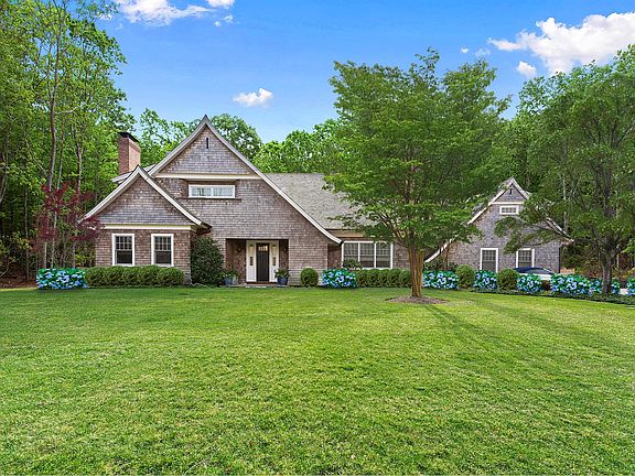 4th image of 11 Woody Ct