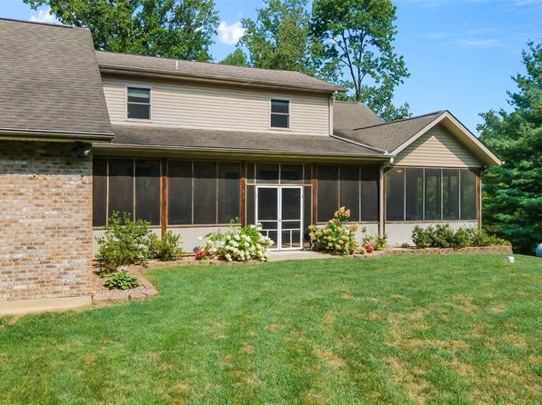 304 Timberlake Ln, Cape Girardeau, MO 63701