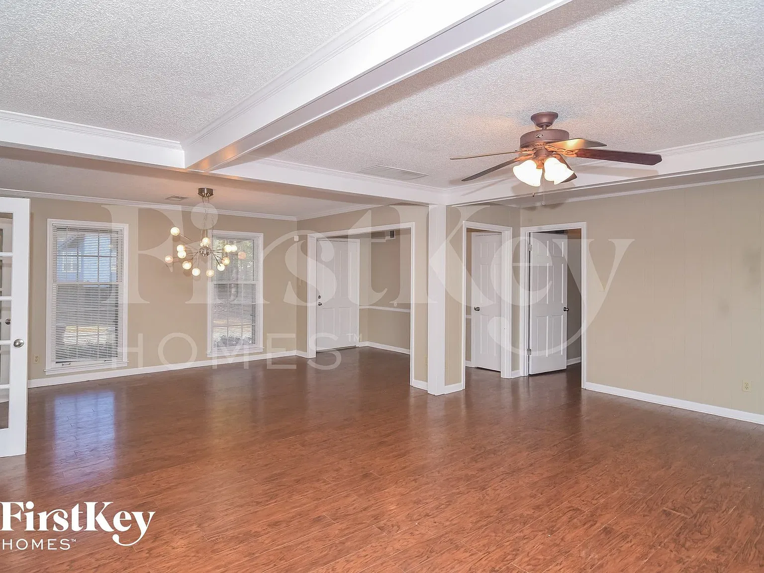 4 bed, 3.0 bath, 2878 sqft, $2,550 — Photo 2