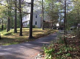 29 Cross Rd, Uxbridge, MA 01569