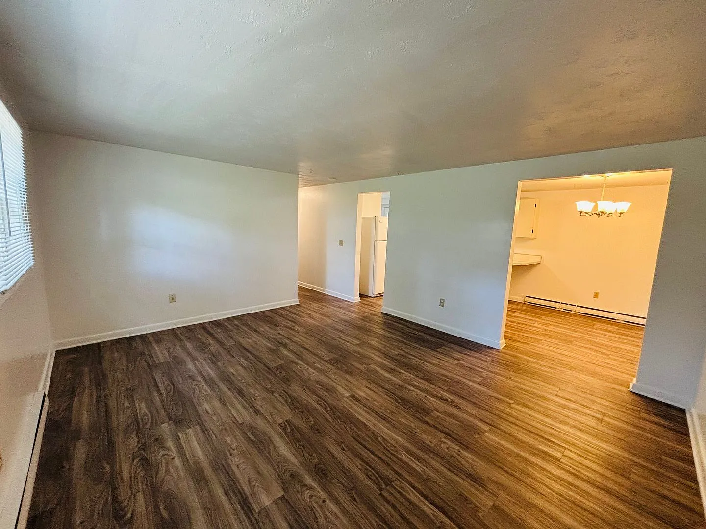 625PB - 1605 Lark Lane -M — Photo 3