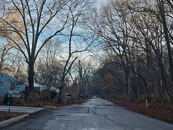 5th image of 5508 Oakley Ave