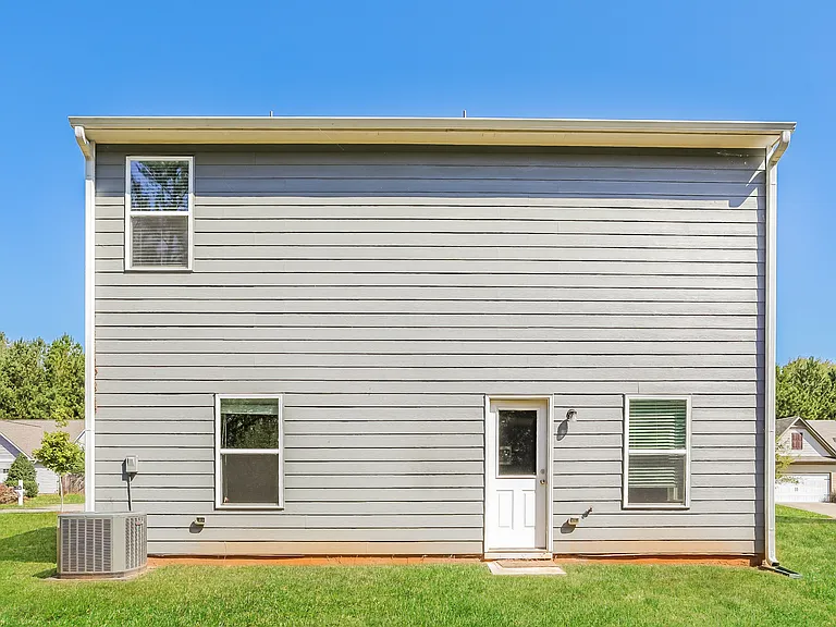 732 Fitzroy Dr — Photo 14