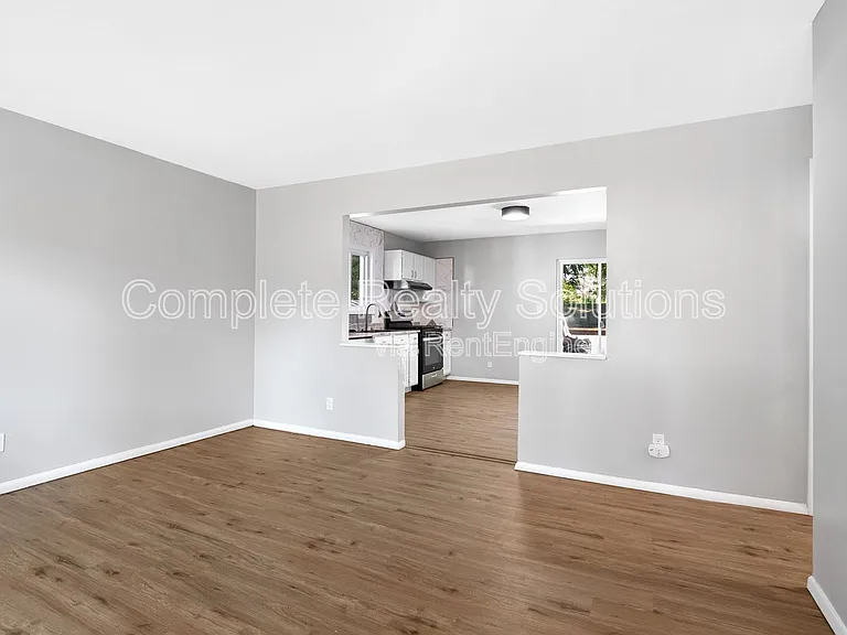 221 Barto Dr — Photo 8