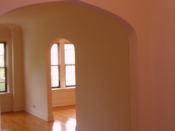 3rd image of 1121 Washington Blvd APT 3C