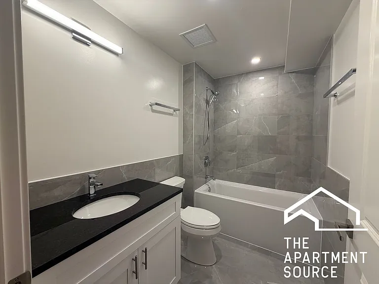 962 W Carmen Ave #1 — Photo 7