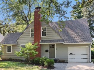 4637 W 70th St, Prairie Village, KS 66208