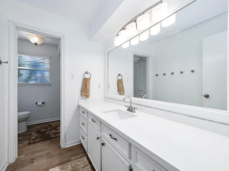 26715 Maplewood Dr — Photo 20