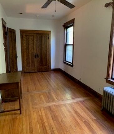 5th image of 4437 N Whipple St
