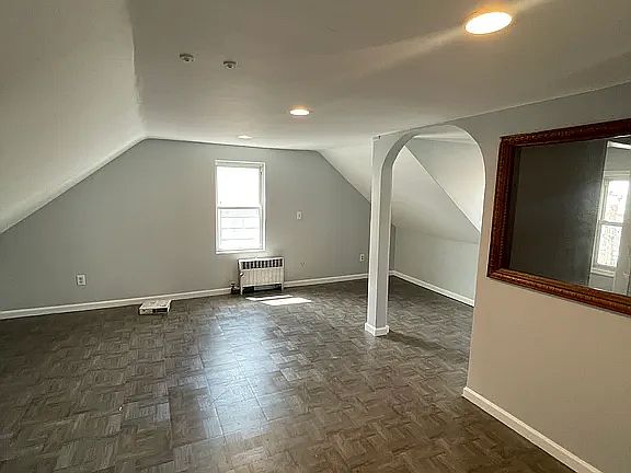 4th image of 168 Schuyler Ave #B