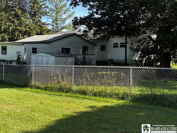 5th image of 4905 Maple Grove Rd