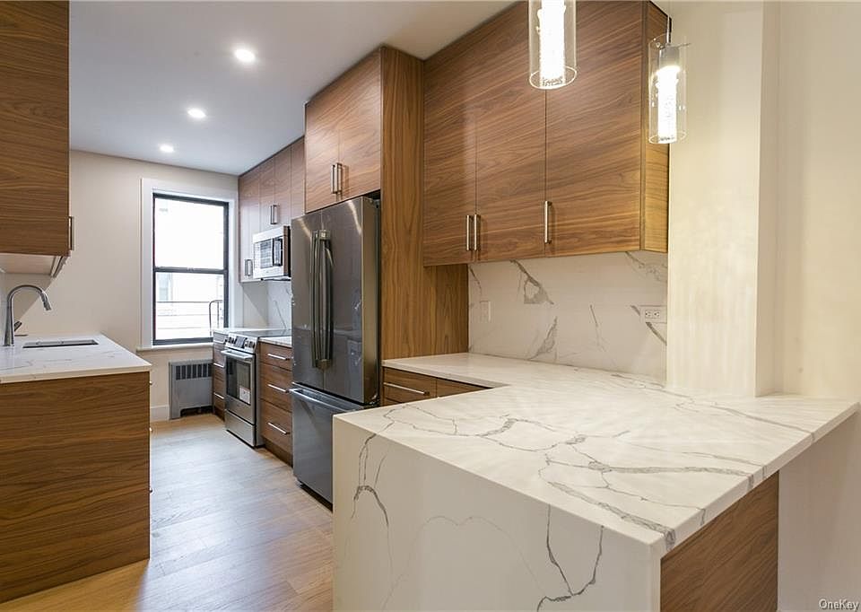 1st image of 10 N Broadway APT 5D