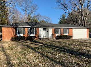 1420 Wilshire Dr, Mount Vernon, IL 62864