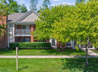 56095 Chesapeake Trl, Shelby Township, MI 48316