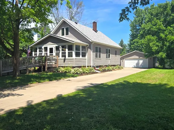 704 Broadway St, Cleveland, MN 56017