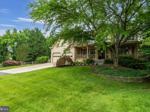 12705 Hitchcock Ct, Reston, VA 20191