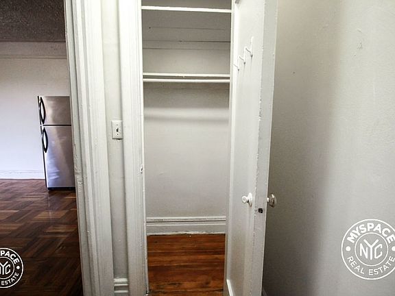 4th image of 240 Crown St #D8