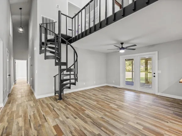 818 Motley Rd, Hopkins, SC 29061