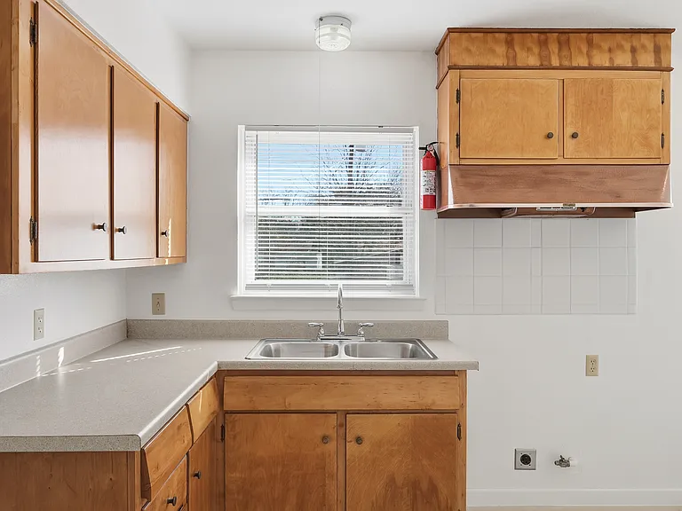 10830 Cotillion Dr — Photo 9