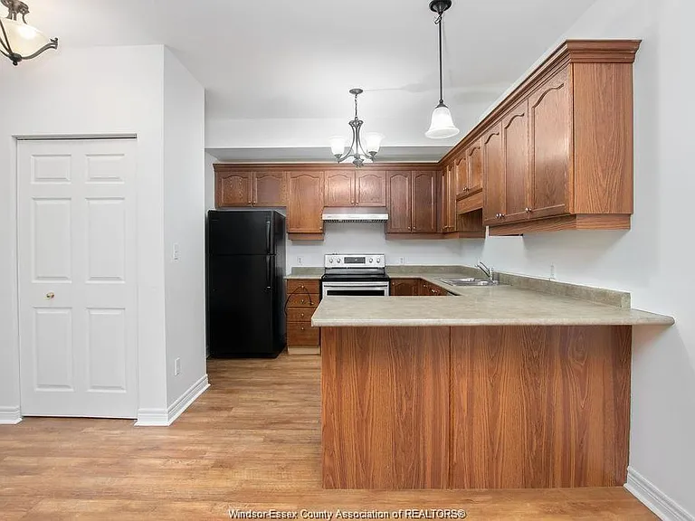 1855 Normandy St #607 — Photo 7