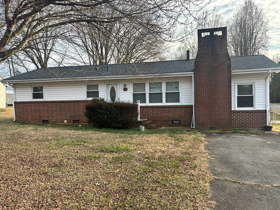 200 Sunset Dr