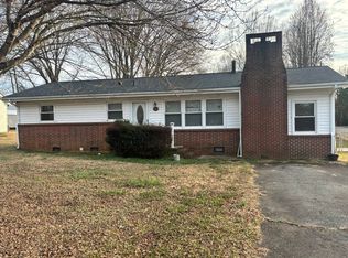 200 Sunset Dr, Eden, NC 27288