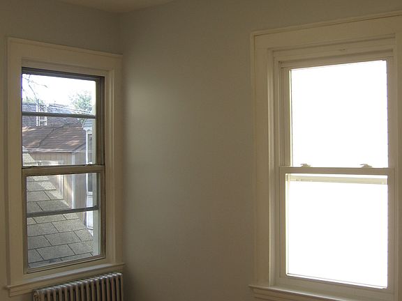 5th image of 9416 114th St