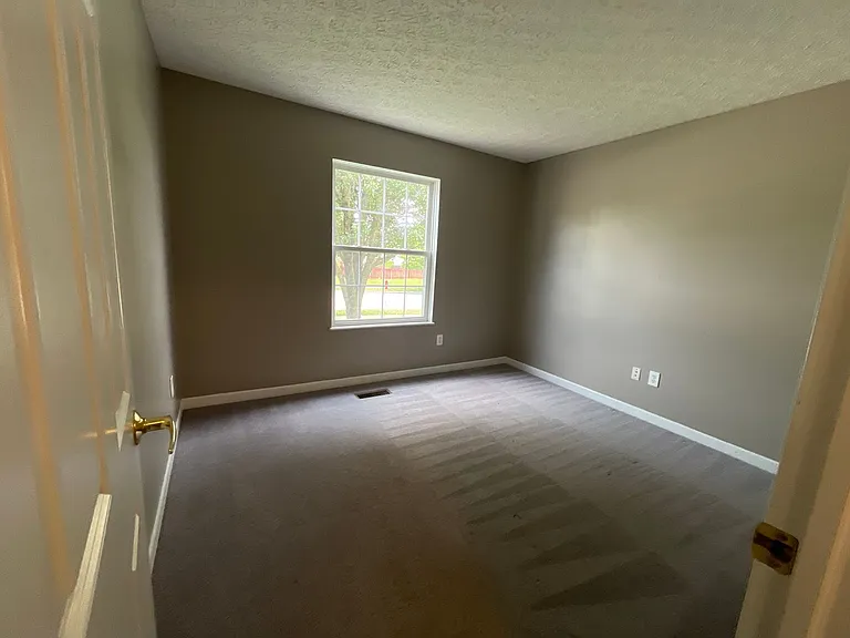435 Vanderbuilt St — Photo 11