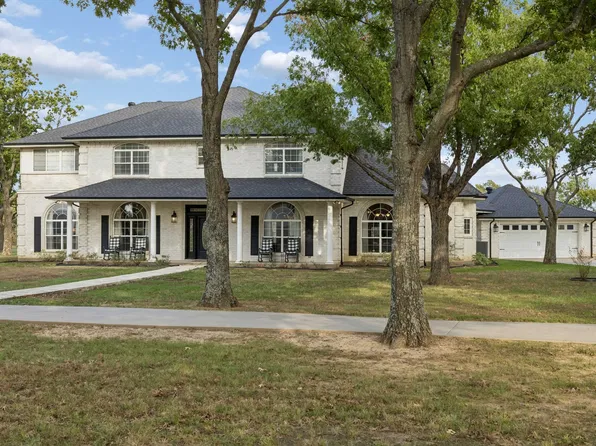 303 Bobby Sam Ct, Collinsville, TX 76233