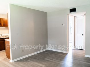 127 Hillcrest Dr NE APT 17, Knoxville, TN 37918