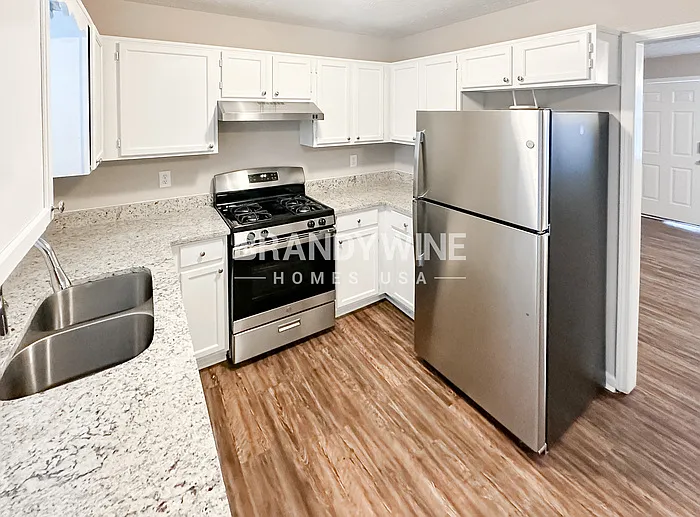 2757 Sanibel Ln SE — Photo 5