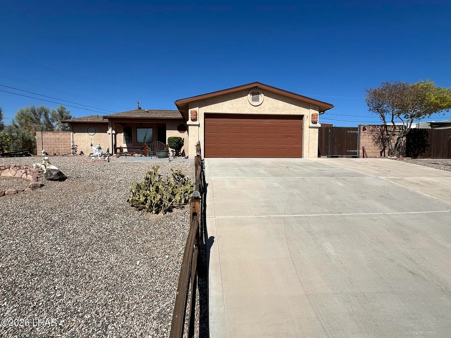 2 bed, 2.0 bath, 1625 sqft, $2,600 — Photo 1