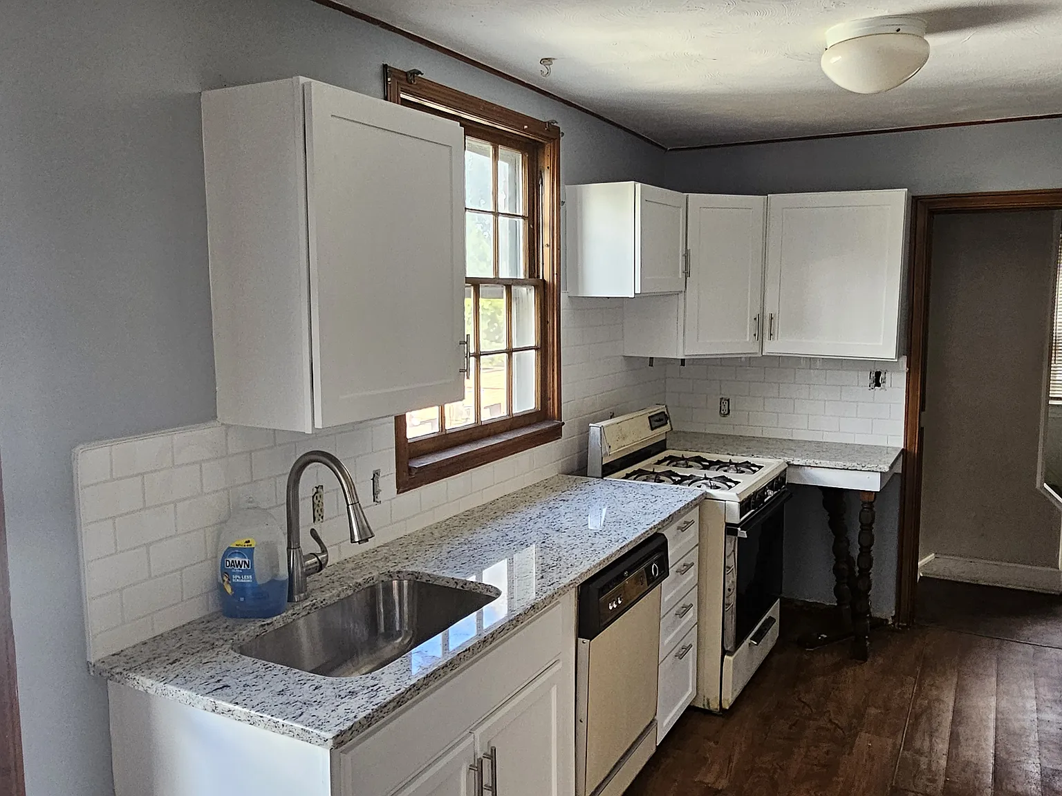 4 bed, 1500 sqft, $1,799 — Photo 3