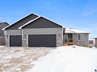 4032 S Homerun Ave, Sioux Falls, SD 57110