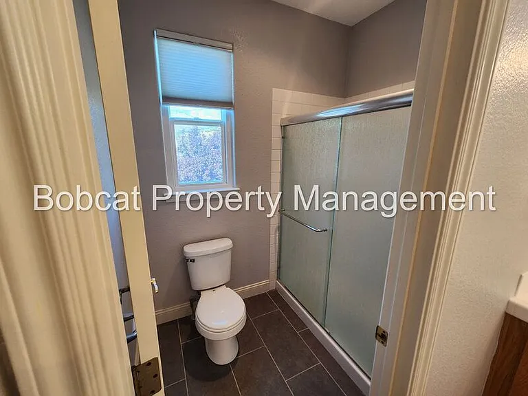 1240 Flintwood Dr — Photo 24