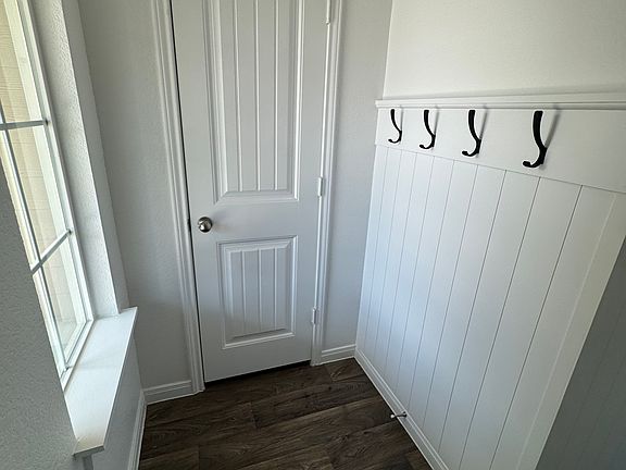 5th image of 158 Jayden Dr