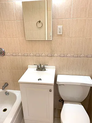 Rented by Meraki Realty LLC | media 13