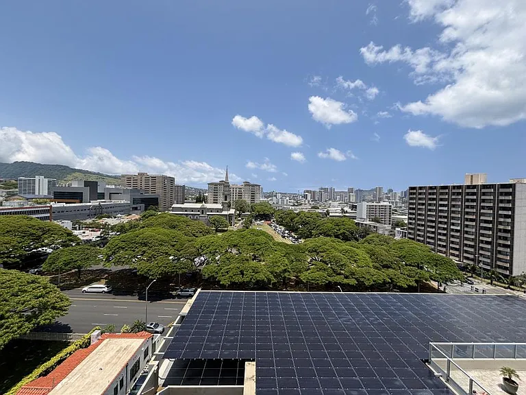 1212 Punahou St #1005 — Photo 17