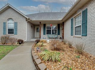 3539 W Sagamont St, Springfield, MO 65807