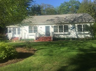 10 Beechwood Ln, Springfield, VT 05156