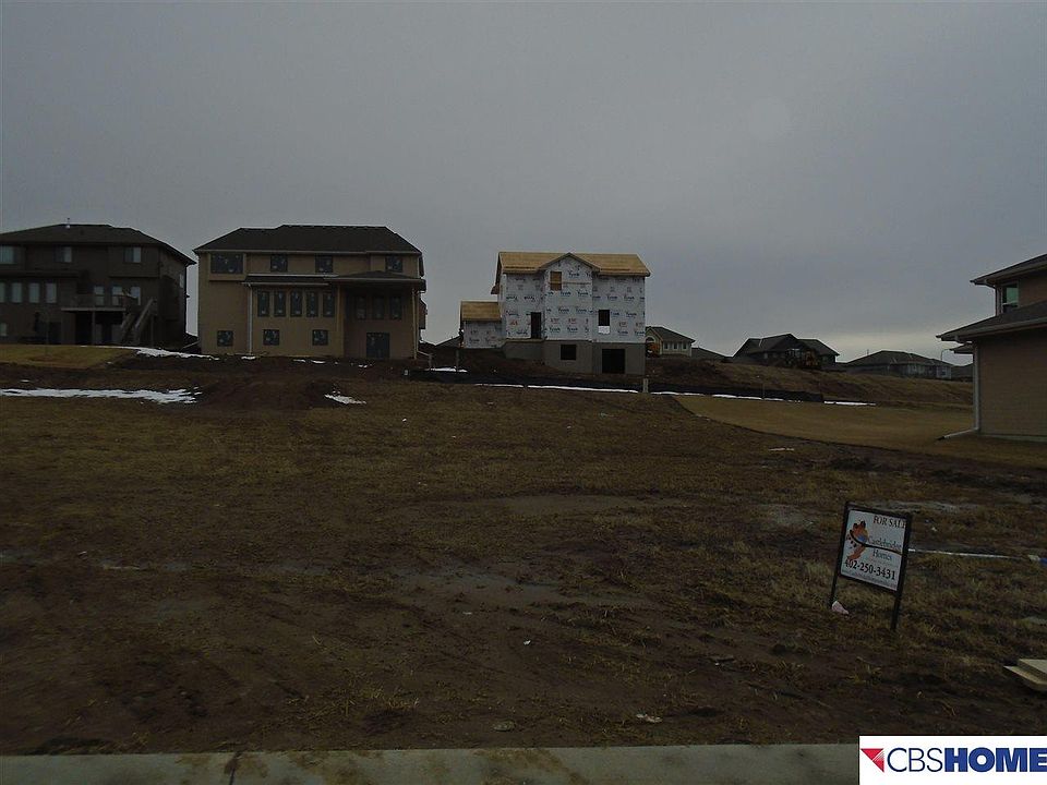 1st image of 8011 S 194th St