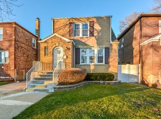 2504 W 83rd St, Chicago, IL 60652