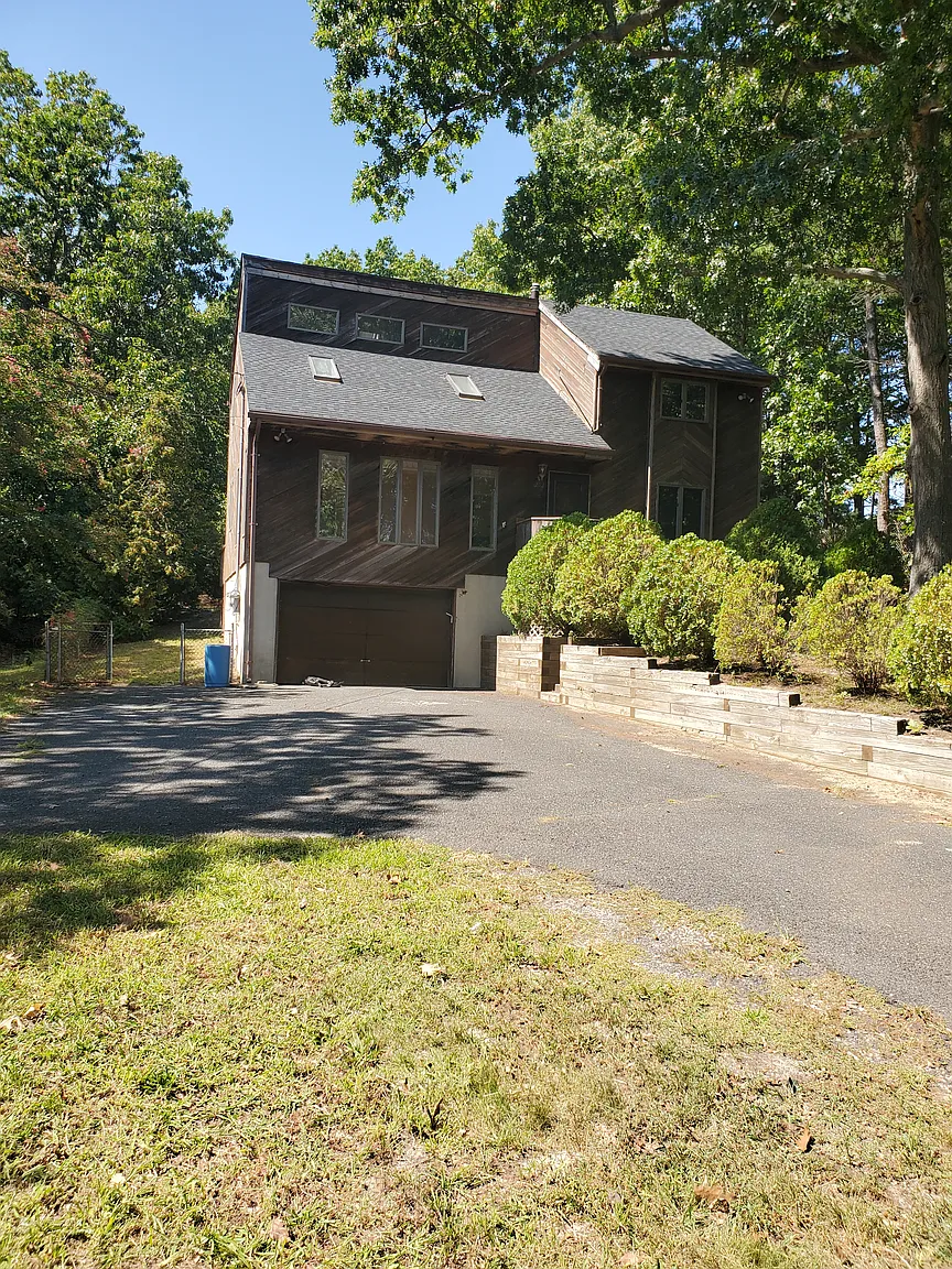 252 Aldrich Rd photo 1