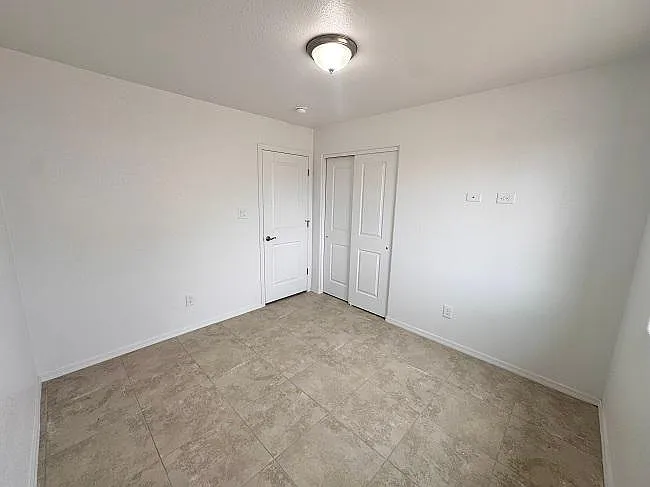 8761 E 41st Ln — Photo 11