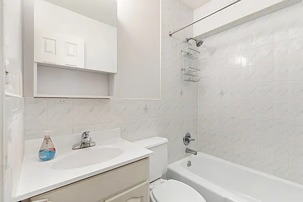 Rented by Compass | media 14