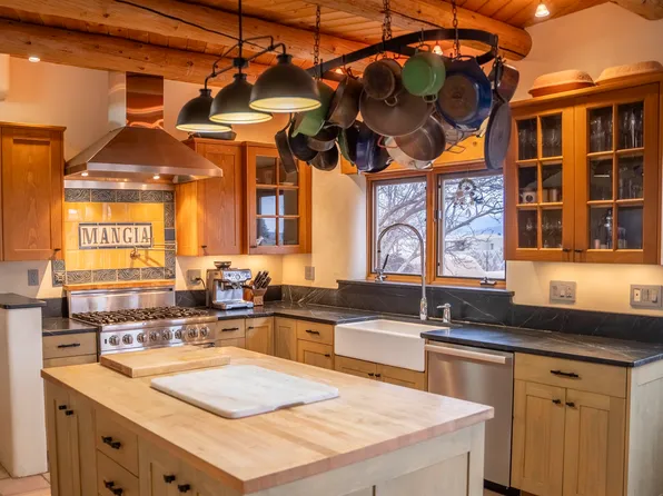 12 Villa Ventosa, El Prado, NM 87529-0000