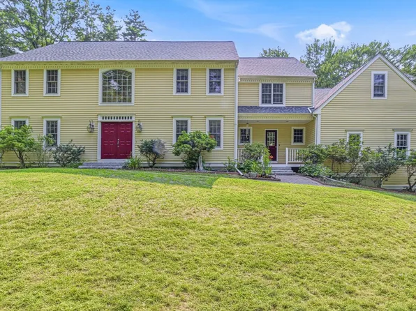 85 Cedarwood Rd, Boxboro, MA 01719