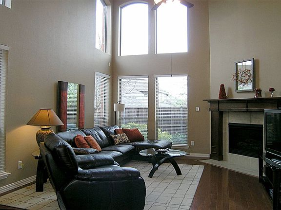 3rd image of 1345 Cog Hill Dr